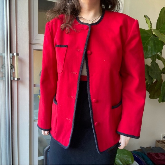Vintage 1980s Esprit Collection little red and black skirt suit - Picture 6 of 9